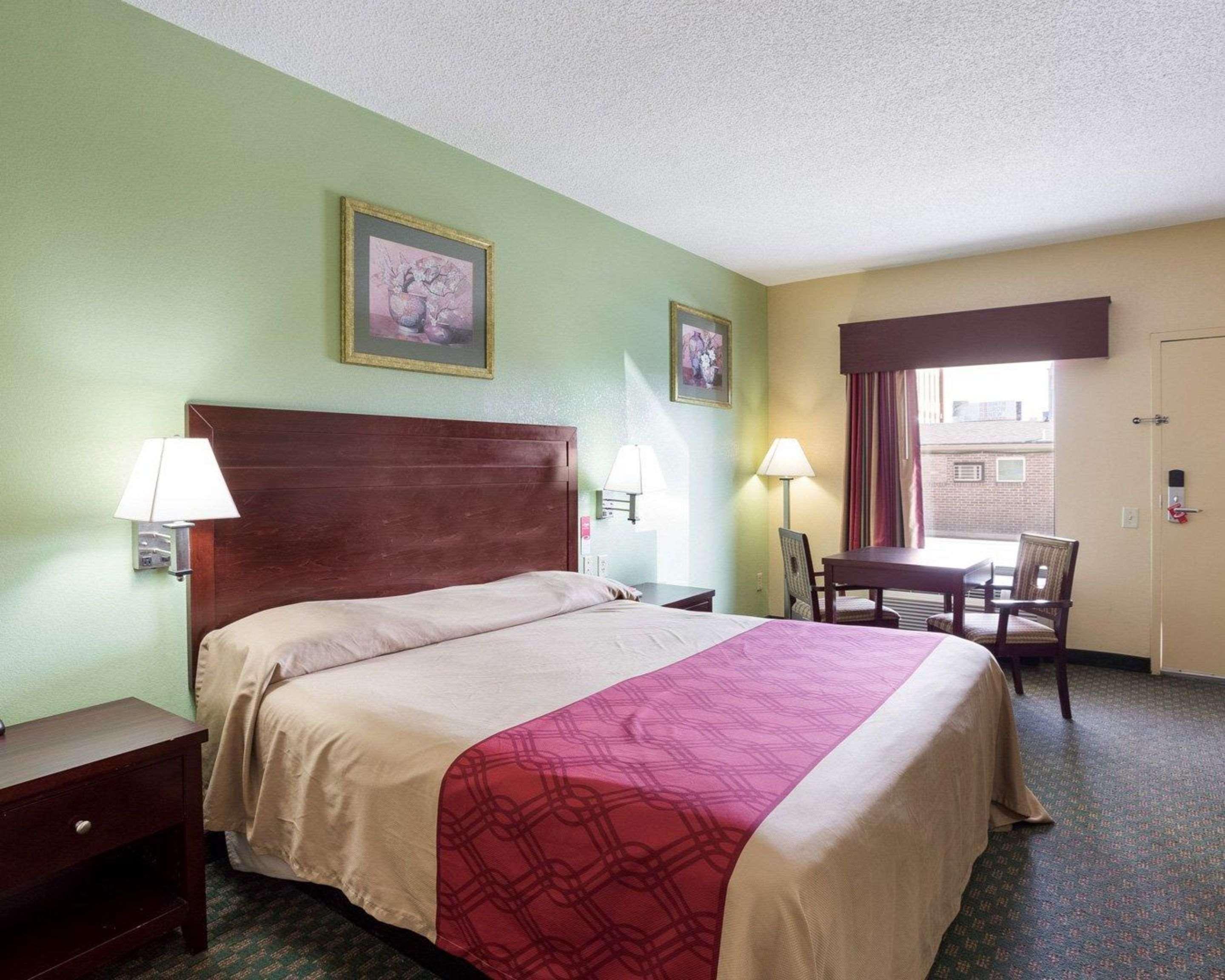 Rodeway Inn & Suites New Orleans Buitenkant foto