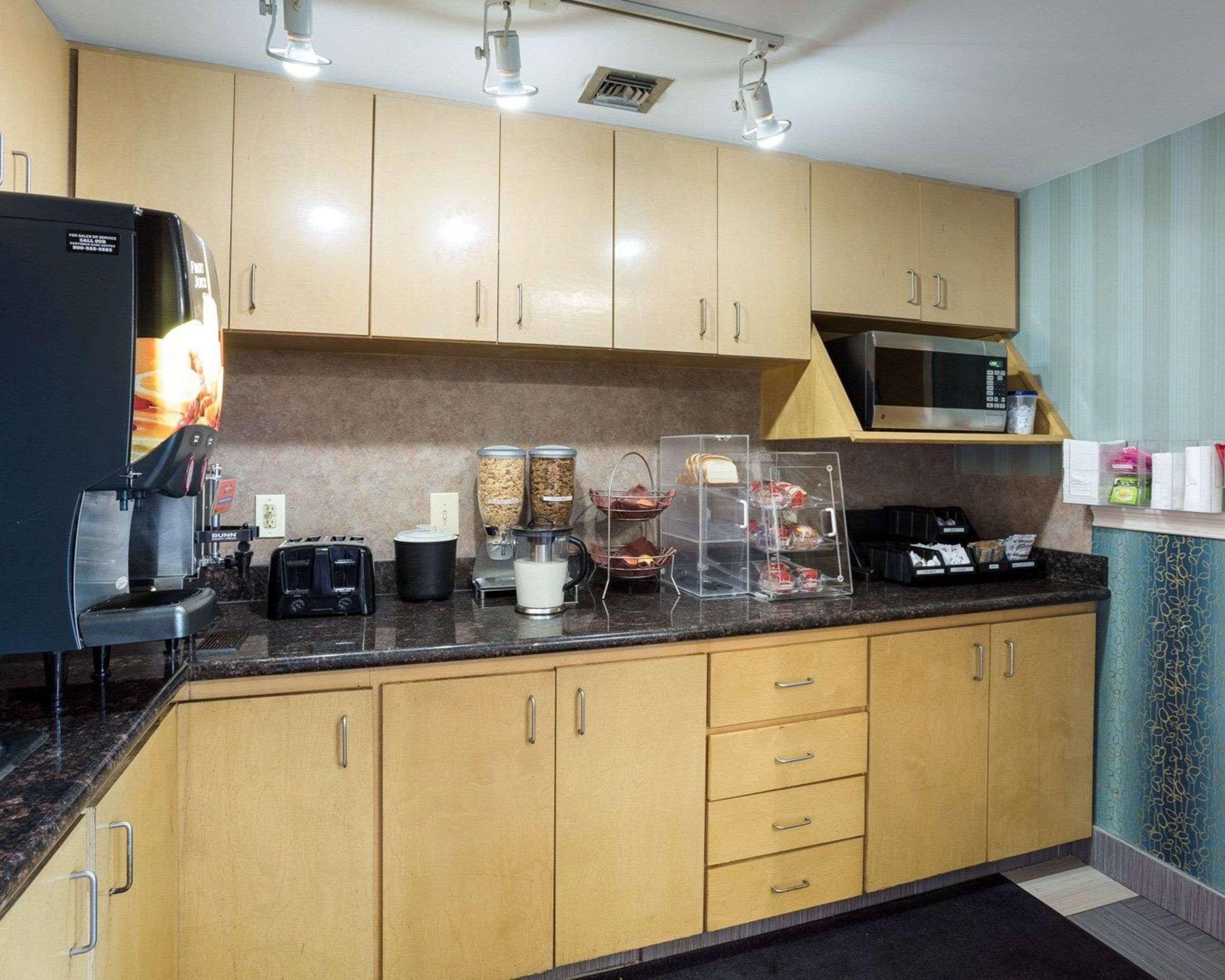 Rodeway Inn & Suites New Orleans Buitenkant foto