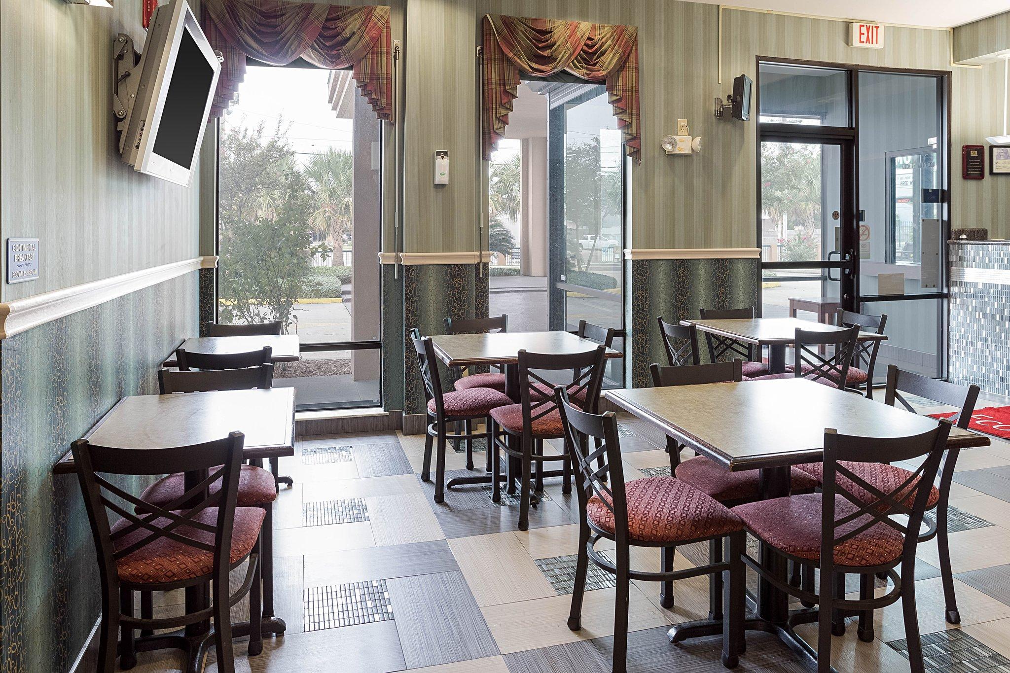 Rodeway Inn & Suites New Orleans Buitenkant foto