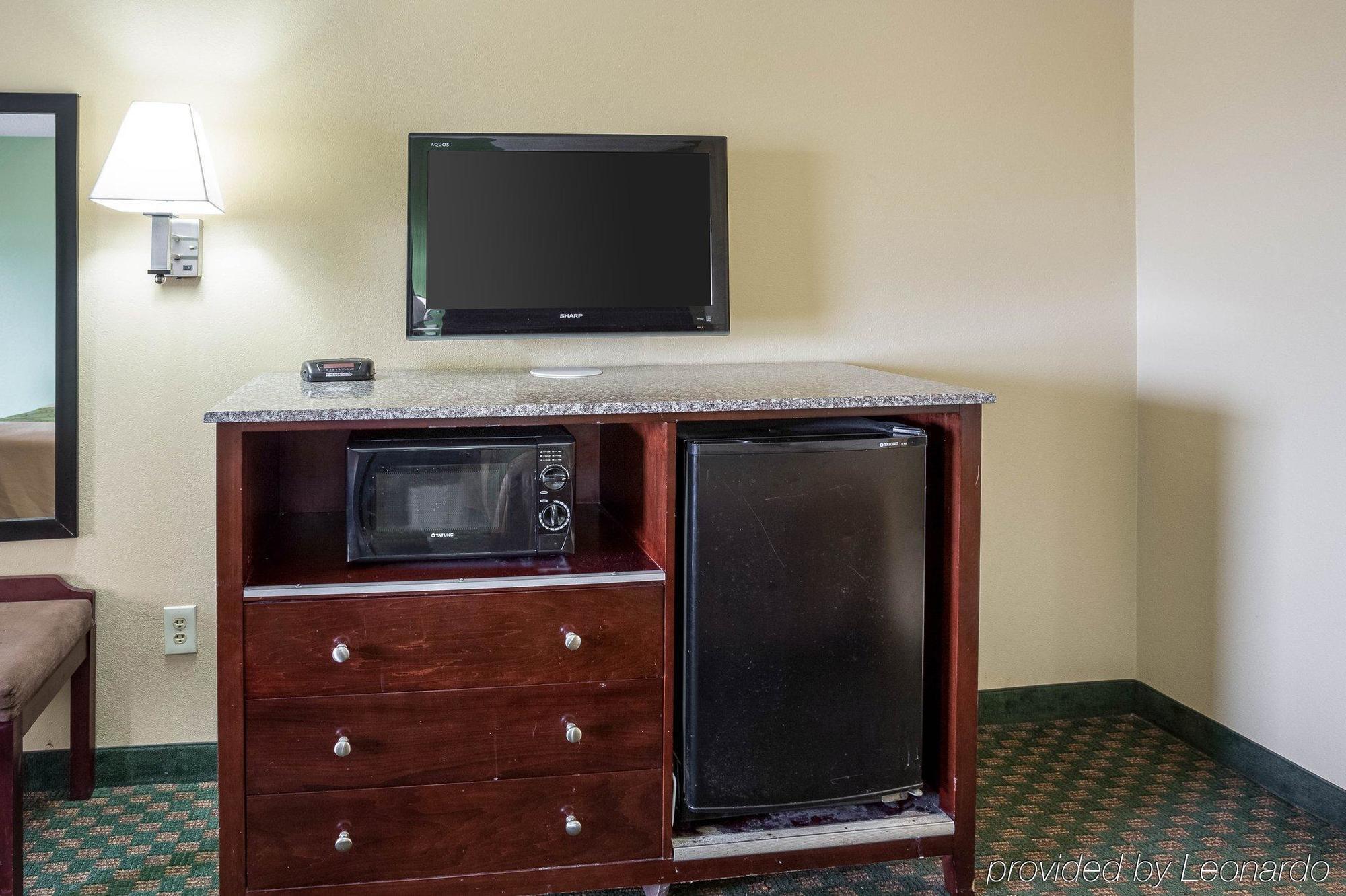 Rodeway Inn & Suites New Orleans Buitenkant foto